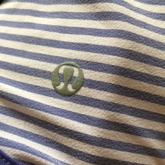 Lululemon shorts size 4 - Picture 7 of 7